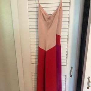 Cushine long pleaded dress New without tag